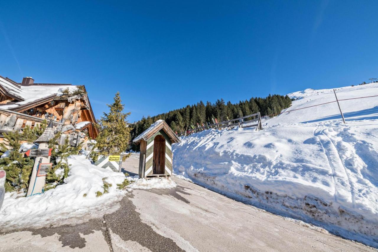 Hochfuegenblick-Ski- Und Wanderhuette ภายนอก รูปภาพ